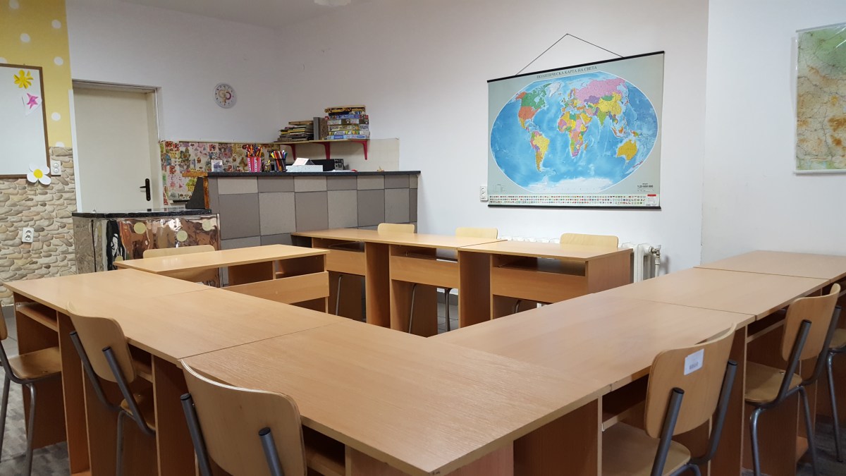 Снимки и видео на занималня "Фантазия" - Учебна стая с карта на света 2